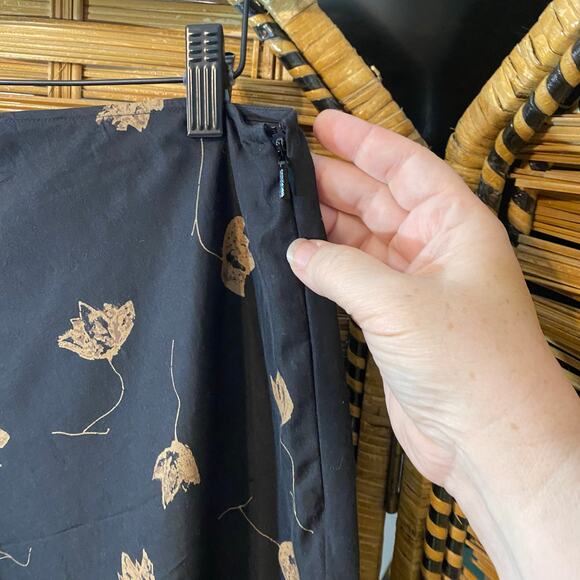 Vintage Finity Naturals Silk Blend Black Floral Leaf Print Midi Skirt Women’s 12 - Picture 7 of 7